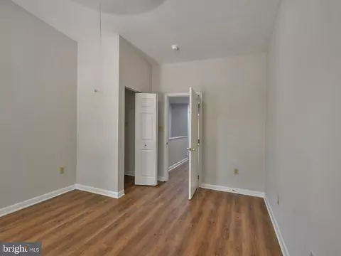 Bedroom - 1406 E Fort Ave, Baltimore, MD 21230 photo 2 of 5