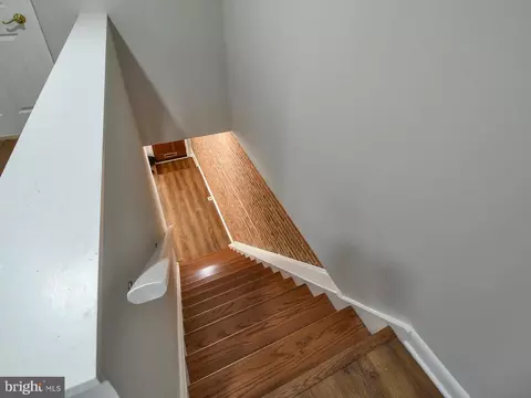 Entry Way - 1406 E Fort Ave, Baltimore, MD 21230 photo 9 of 10