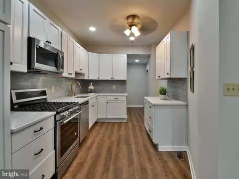 Kitchen - 1406 E Fort Ave, Baltimore, MD 21230 photo 3 of 4