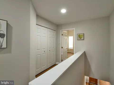 Entry Way - 1406 E Fort Ave, Baltimore, MD 21230 photo 7 of 10