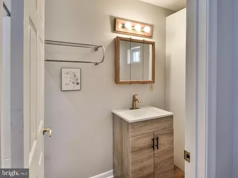 Bath - 1406 E Fort Ave, Baltimore, MD 21230 photo 1 of 4
