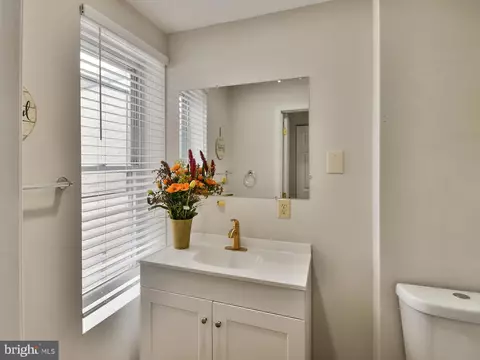 Bath - 1406 E Fort Ave, Baltimore, MD 21230 photo 3 of 4