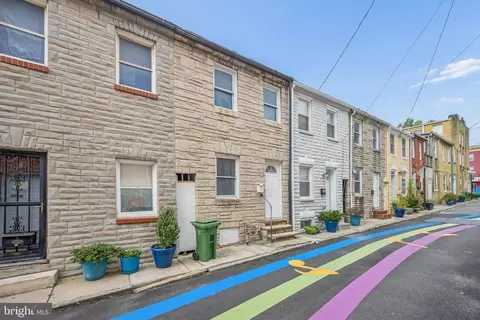 Exterior - 210 S Durham St, Baltimore, MD 21231 photo 2 of 2