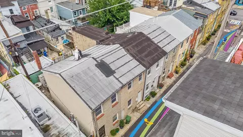 View/Area - 210 S Durham St, Baltimore, MD 21231 photo 2 of 6