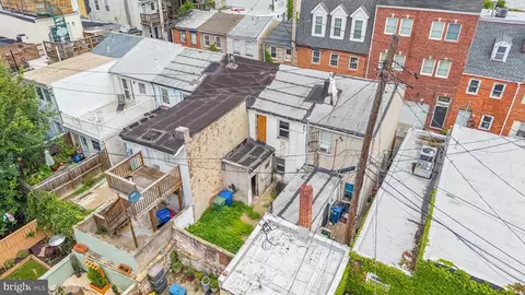 View/Area - 210 S Durham St, Baltimore, MD 21231 photo 3 of 6