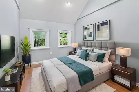 Bedroom - 405 E Cross, Baltimore, MD 21230 photo 3 of 3