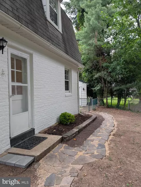 Exterior - 6300 Greenspring Ave, Baltimore, MD 21209 photo 8 of 10