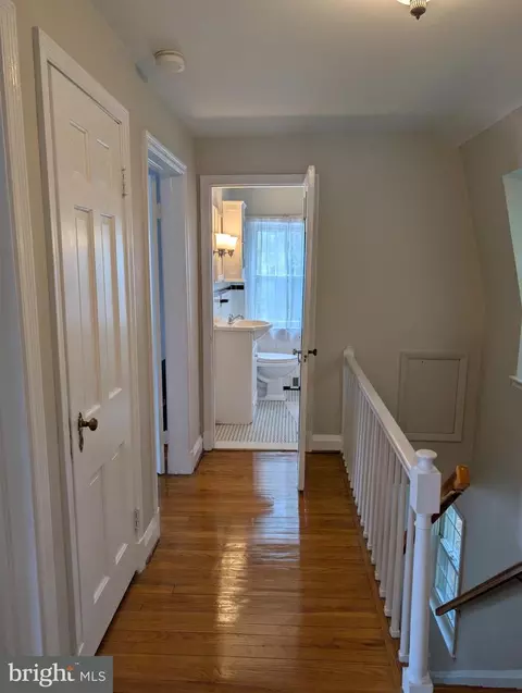 Entry Way - 6300 Greenspring Ave, Baltimore, MD 21209 photo 6 of 7