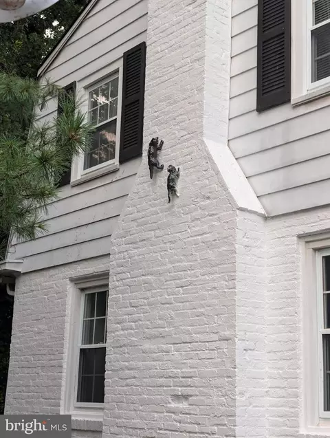 Exterior - 6300 Greenspring Ave, Baltimore, MD 21209 photo 4 of 6