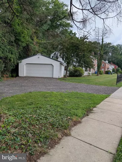 Exterior - 6300 Greenspring Ave, Baltimore, MD 21209 photo 3 of 6