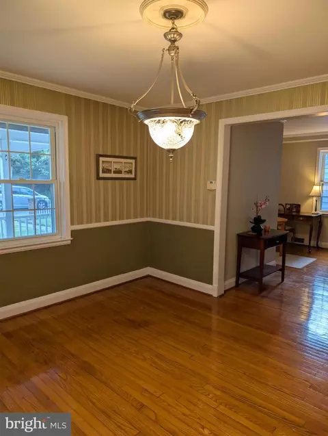 Dining - 6300 Greenspring Ave, Baltimore, MD 21209 photo 2 of 2