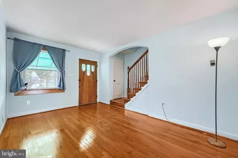 Living - 1214 Anglesea St, Baltimore, MD 21224 photo 3 of 4