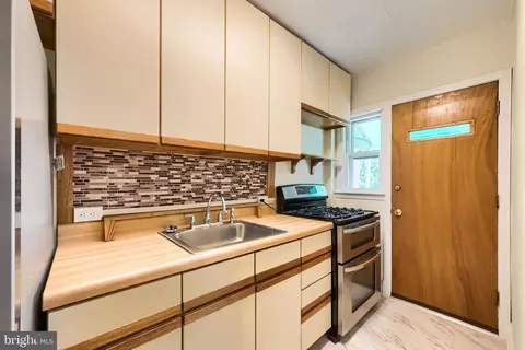 Kitchen - 1214 Anglesea St, Baltimore, MD 21224 photo 2 of 4