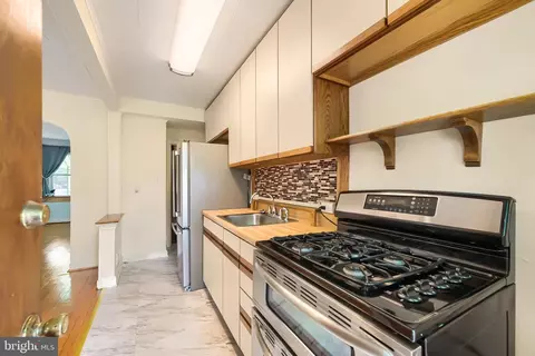 Kitchen - 1214 Anglesea St, Baltimore, MD 21224 photo 4 of 4