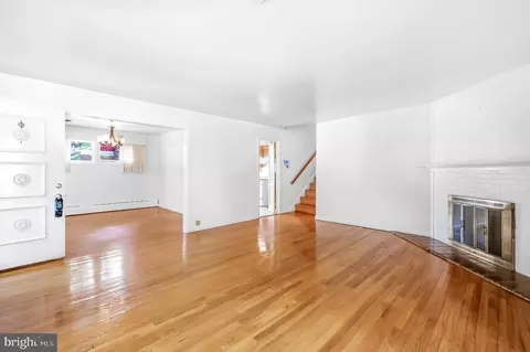 Living - 6026 Berkeley Ave, Baltimore, MD 21209 photo 5 of 6