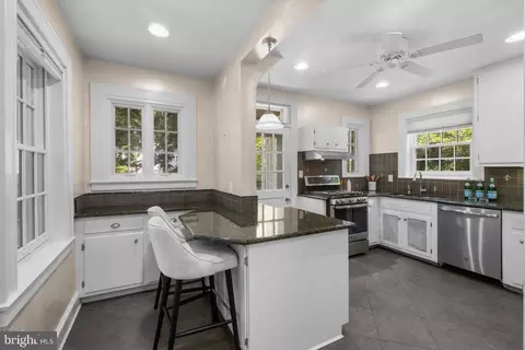 Kitchen - 306 Broxton Rd, Baltimore, MD 21212 photo 1 of 4