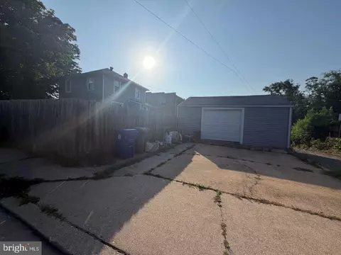 601 E Jeffrey St, Baltimore, MD 21225 photo 4