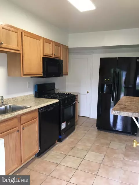 Kitchen - 908 Evesham Ave, Baltimore, MD 21212 photo 1 of 2