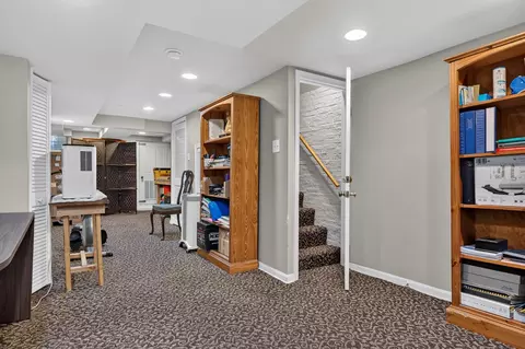 Entry Way - 116 E Montgomery St, Baltimore, MD 21230 photo 2 of 3