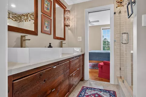 Bath - 116 E Montgomery St, Baltimore, MD 21230 photo 4 of 5