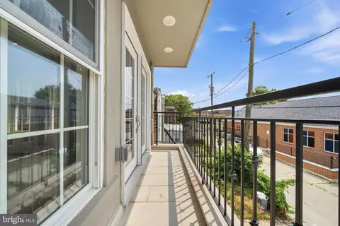 Exterior - 830 N Bond St, Baltimore, MD 21205 photo 1 of 3