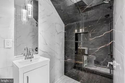 Bath - 830 N Bond St, Baltimore, MD 21205 photo 5 of 5