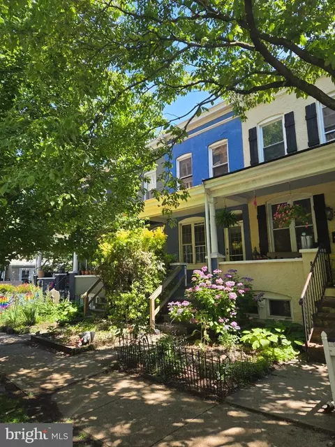 805 W 38th St W, Baltimore, MD 21211