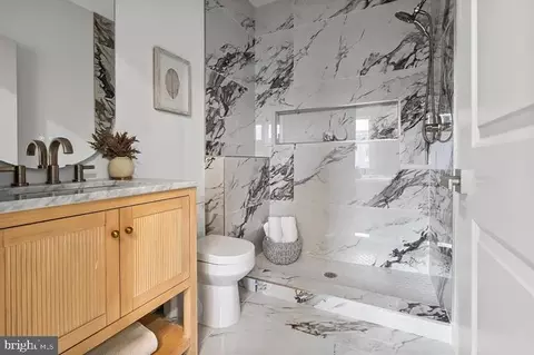 Bath - 1809 N Milton Ave, Baltimore, MD 21213 photo 1 of 3