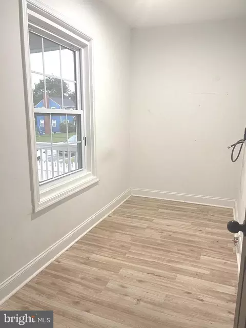Entry Way - 5818 Highgate Dr, Baltimore, MD 21215 photo 5 of 6
