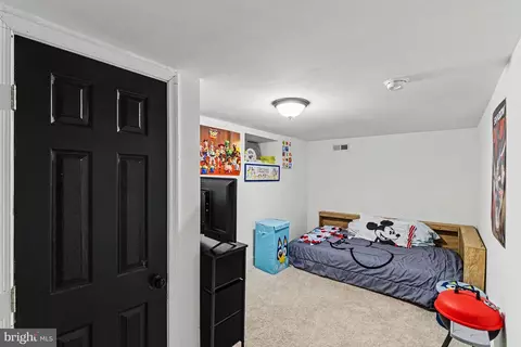 Bedroom - 5818 Highgate Dr, Baltimore, MD 21215 photo 6 of 6