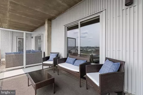 Exterior - 1200 Steuart St #625, Baltimore, MD 21230 photo 4 of 6