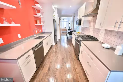 2919 Keswick Rd, Baltimore, MD 21211