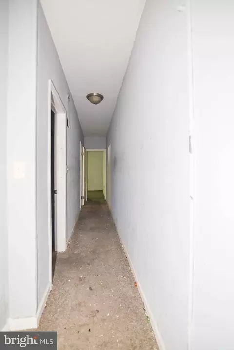 Entry Way - 2420 Greenmount Ave, Baltimore, MD 21218 photo 6 of 7
