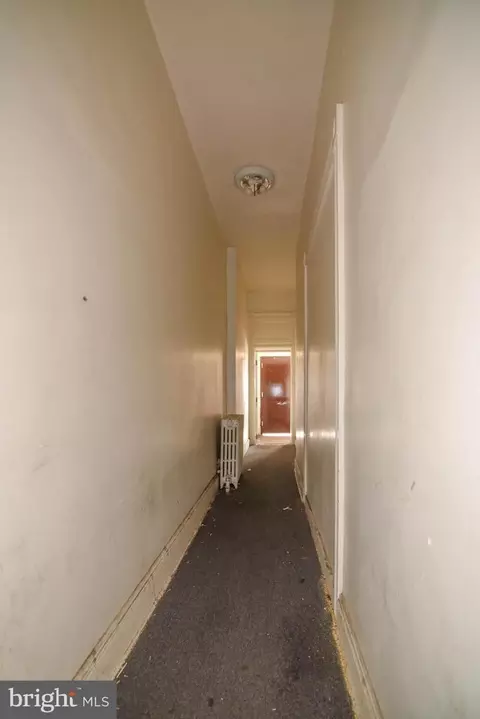 Entry Way - 2420 Greenmount Ave, Baltimore, MD 21218 photo 5 of 7