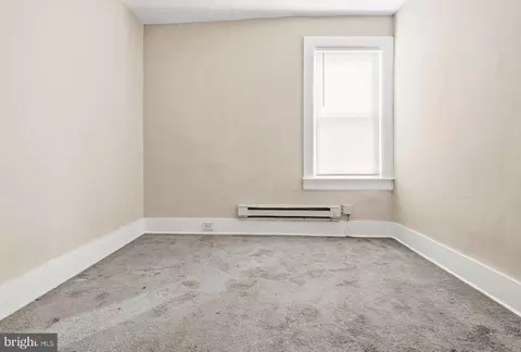 Bedroom - 2420 Greenmount Ave, Baltimore, MD 21218 photo 5 of 6