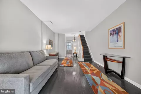 Entry Way - 602 S Macon St, Baltimore, MD 21224 photo 8 of 10