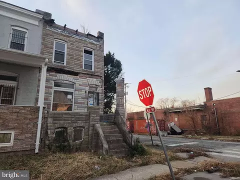 2421 Baker St, Baltimore, MD 21216 photo 2