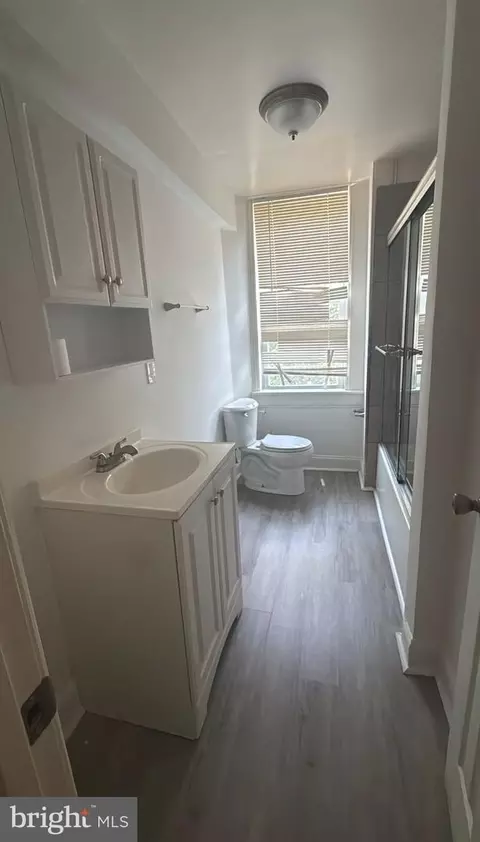 Bath - 2817 Kirk Ave, Baltimore, MD 21218 photo 1 of 2
