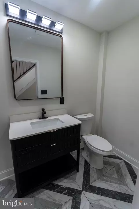 Bath - 302 Gilmor St, Baltimore, MD 21223 photo 2 of 4