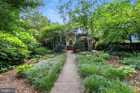 Exterior - 5721 Ridgedale Rd, Baltimore, MD 21209 photo 2 of 18