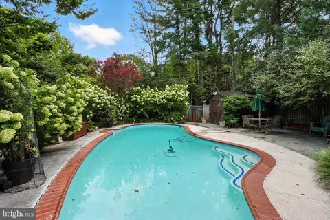 Exterior - 5721 Ridgedale Rd, Baltimore, MD 21209 photo 1 of 18