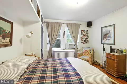 Bedroom - 5721 Ridgedale Rd, Baltimore, MD 21209 photo 2 of 3
