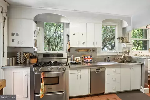 Kitchen - 5721 Ridgedale Rd, Baltimore, MD 21209 photo 1 of 4