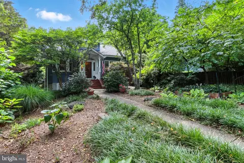 Exterior - 5721 Ridgedale Rd, Baltimore, MD 21209 photo 5 of 18