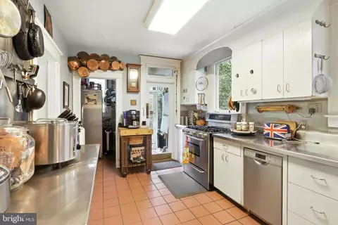 Kitchen - 5721 Ridgedale Rd, Baltimore, MD 21209 photo 3 of 4