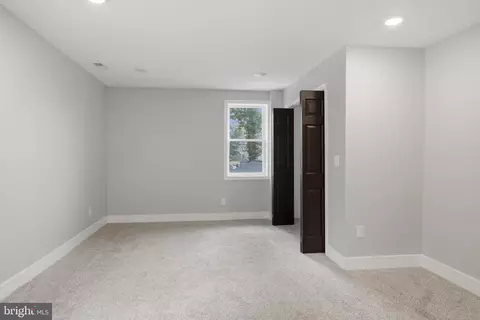 Bedroom - 4011 Carlisle Ave, Baltimore, MD 21216 photo 9 of 10