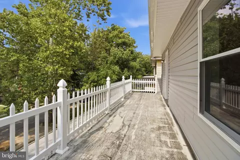 Exterior - 4011 Carlisle Ave, Baltimore, MD 21216 photo 3 of 4