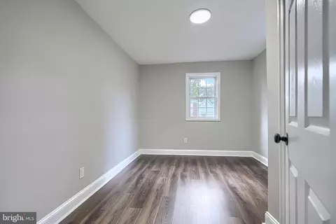 Entry Way - 3509 Sequoia Ave, Baltimore, MD 21215 photo 10 of 12