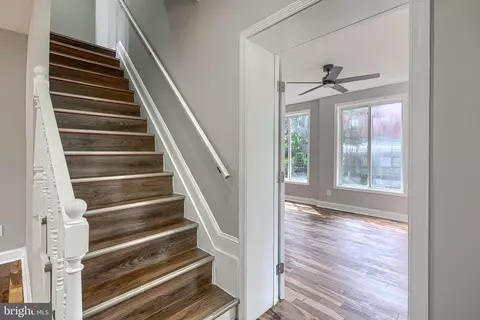 Entry Way - 3509 Sequoia Ave, Baltimore, MD 21215 photo 8 of 12