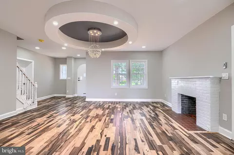 Living - 3509 Sequoia Ave, Baltimore, MD 21215 photo 3 of 8
